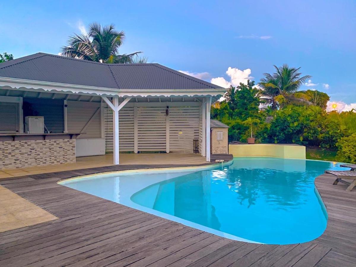 La Villa De Christian Baie-Mahault Bagian luar foto