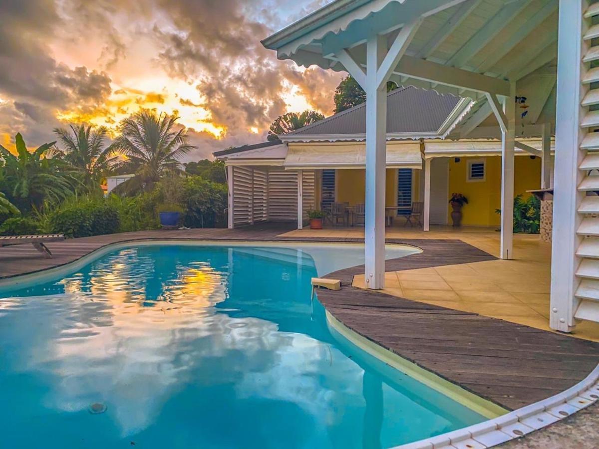La Villa De Christian Baie-Mahault Bagian luar foto
