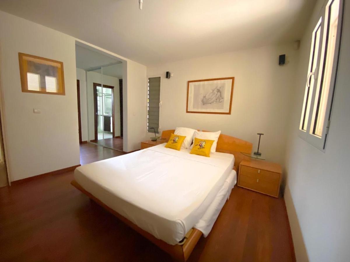 La Villa De Christian Baie-Mahault Bagian luar foto