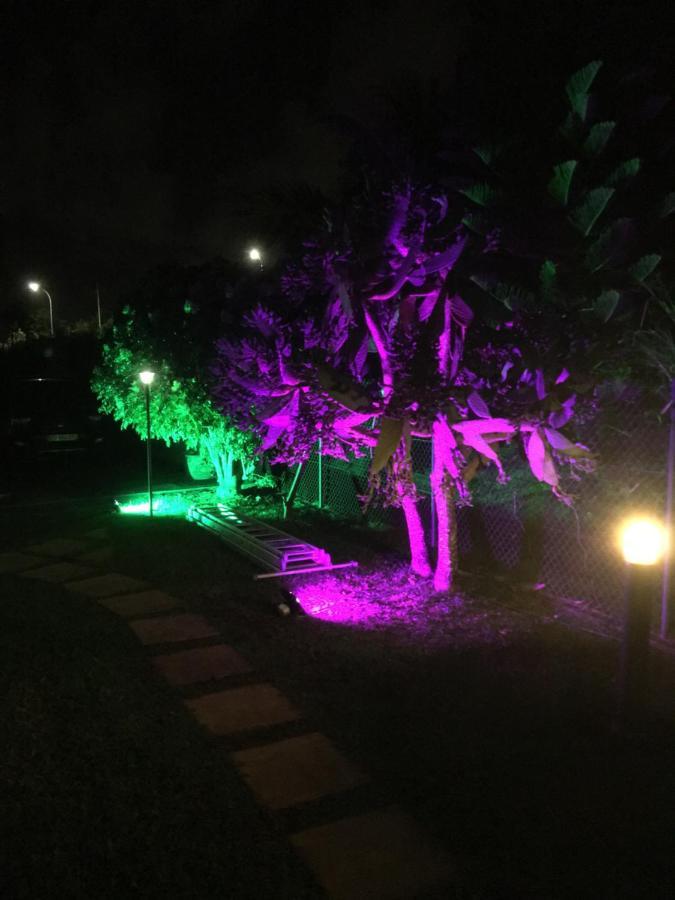 La Villa De Christian Baie-Mahault Bagian luar foto