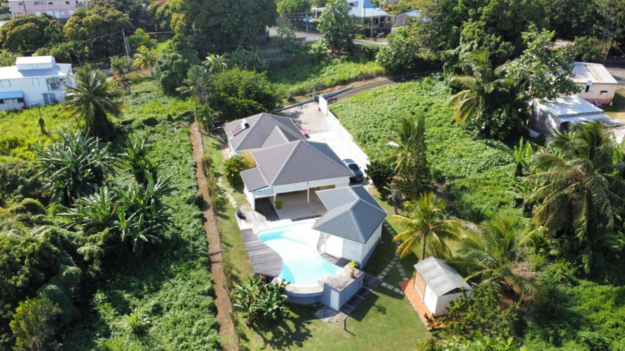 La Villa De Christian Baie-Mahault Bagian luar foto