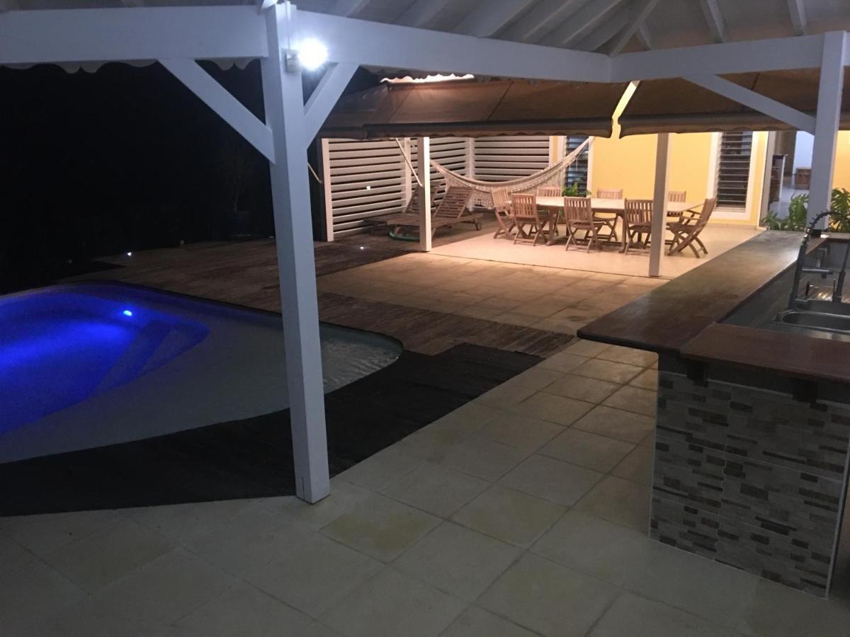 La Villa De Christian Baie-Mahault Bagian luar foto